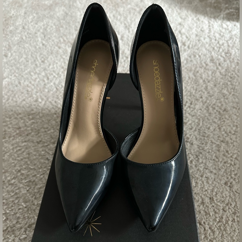 Shoe Dazzle Glossy Black Heels